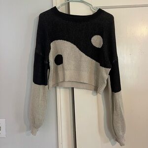 Blue Blush Yin + Yang Cropped Sweater Size Medium